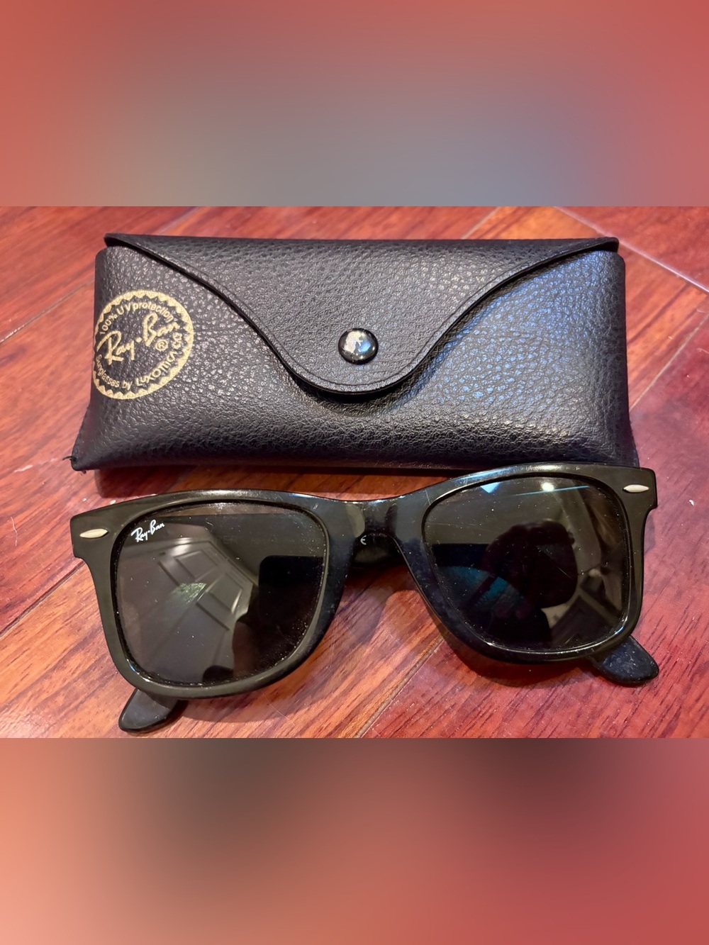 Ray-Ban Black Wayfarer Sunglasses with Black Case